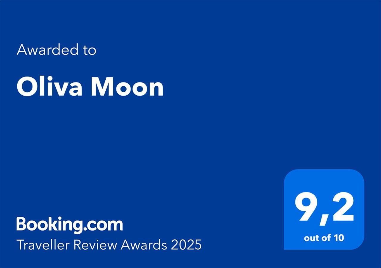 Oliva Moon Apartment Exterior photo